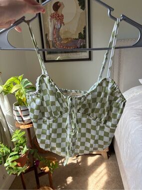 Checkerboard Lace-Up Crop Top - Green/White